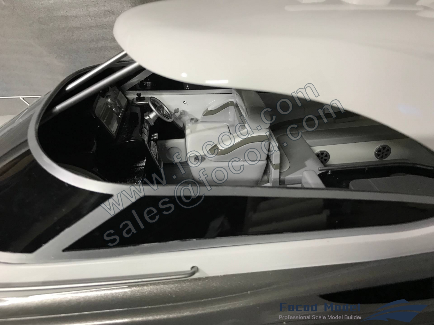 custom made model of Formula 400 Super Sport Crossover boat